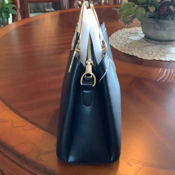 Free w/$15 purchase - Picture 2 of 7